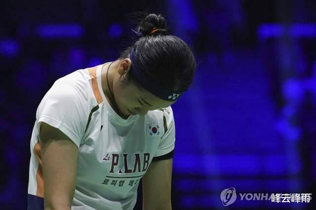 九游体育官方入口-韩国羽毛球选手战胜对手进决赛