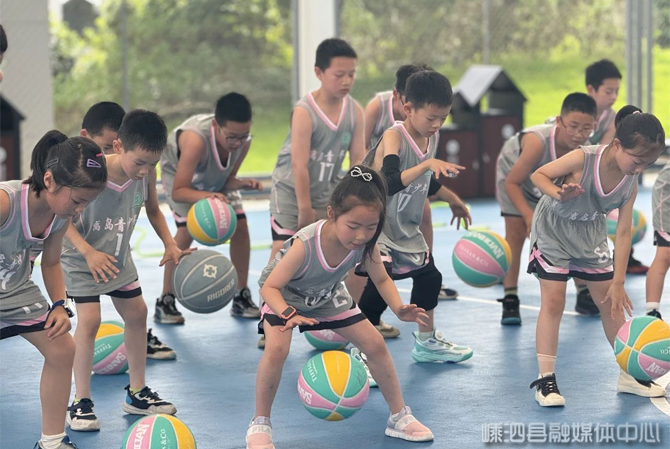 九游体育登录-关于篮球夏令营启幕，让孩子体验运动快乐的信息