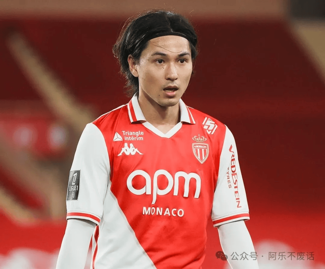 九游体育中国官网-摩纳哥足球队备战法国杯比赛，迎战强敌