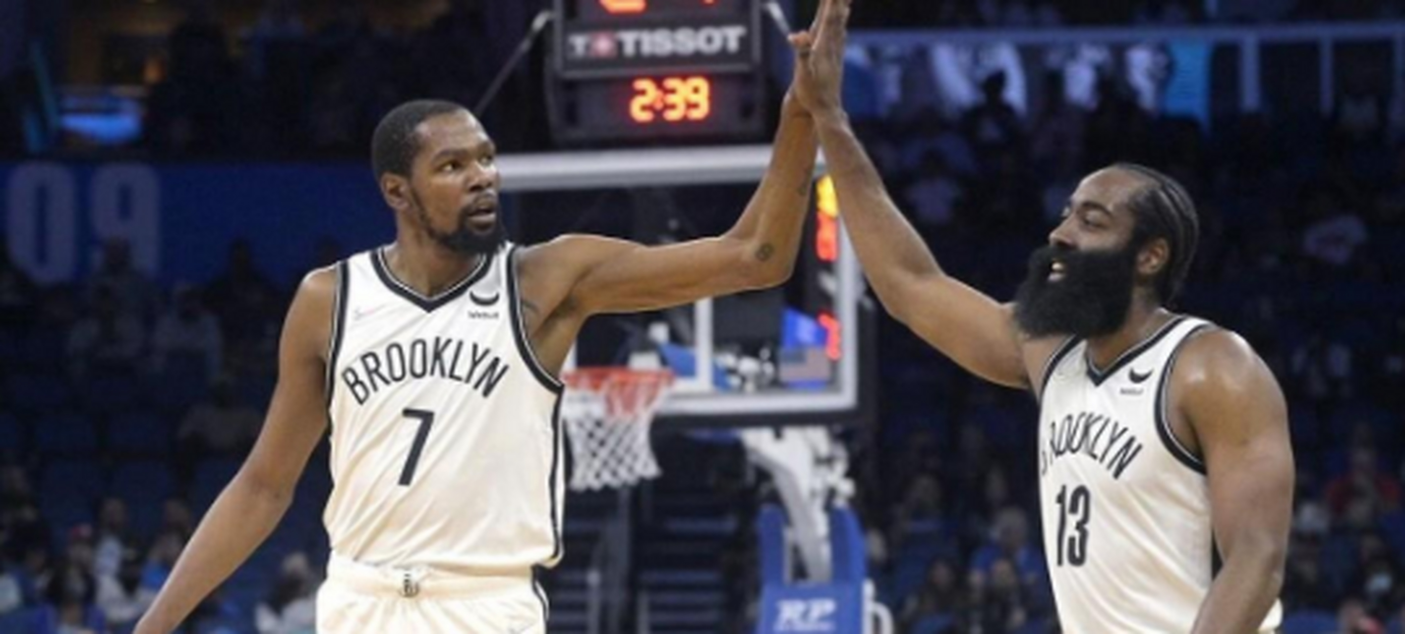 九游体育中国官网-小外线独揽得分王，刷新纪录引球迷热议的简单介绍