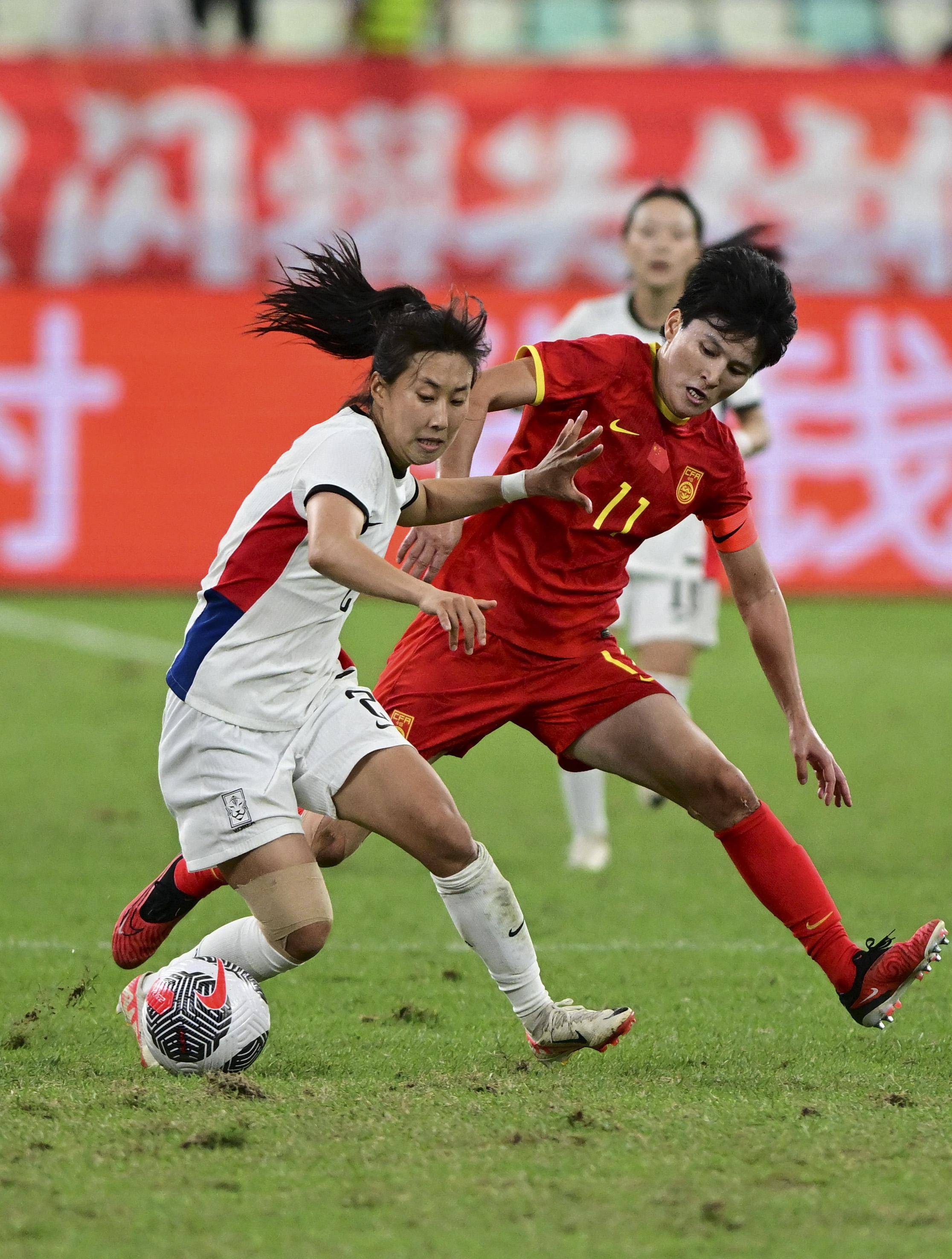 九游体育app-亚洲女足锦标赛中，中国队员取得精彩进球