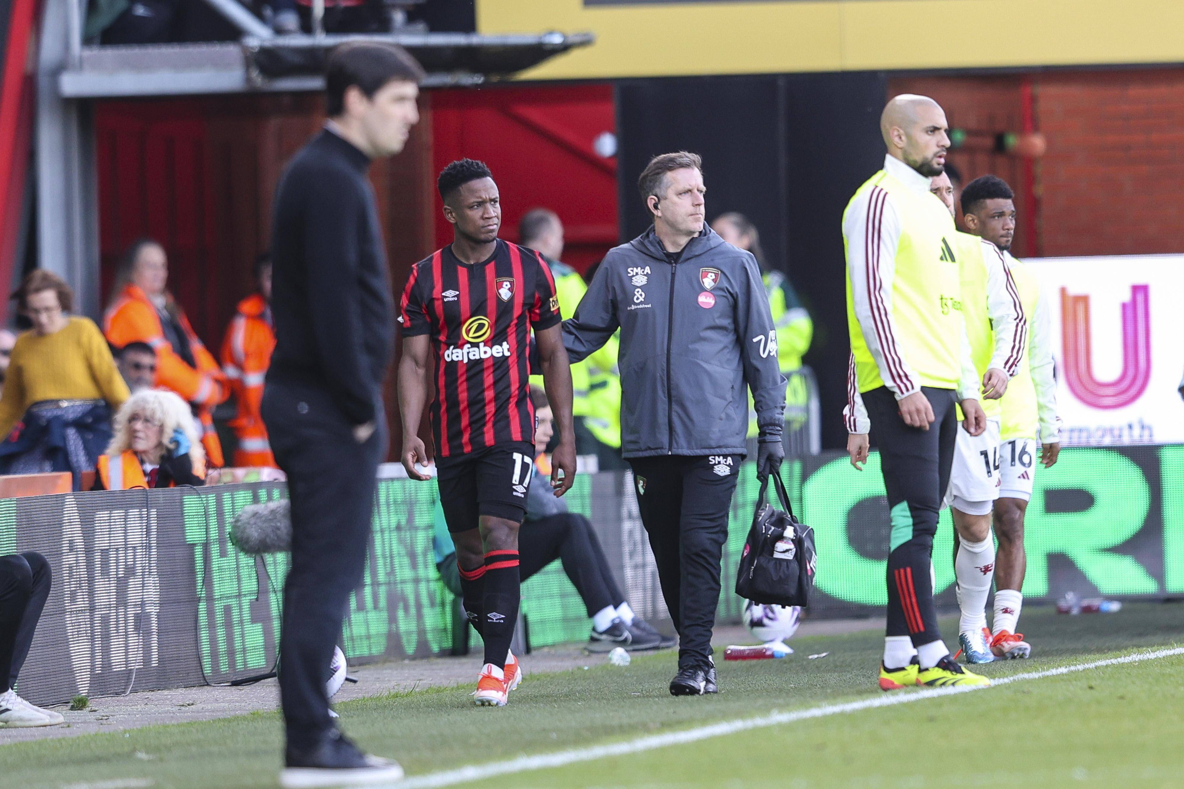 九游体育官方登录入口-包含阿斯顿维拉险胜伯恩茅斯，实现连胜的词条