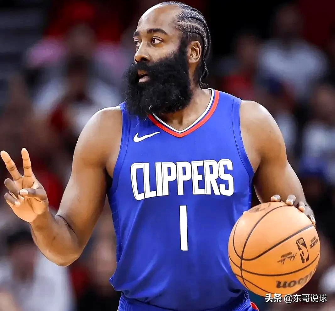 九游体育入口-火箭客场完胜快船，哈登再砍50+