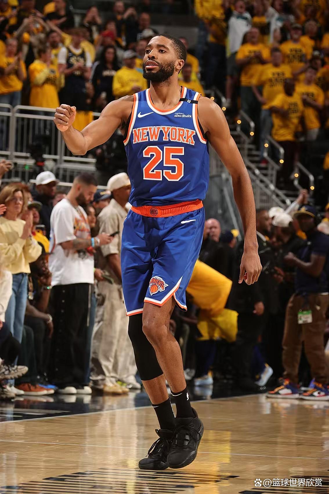 九游体育网页版登录入口-包含雄鹿轻取尼克斯，字母哥全面表现的词条