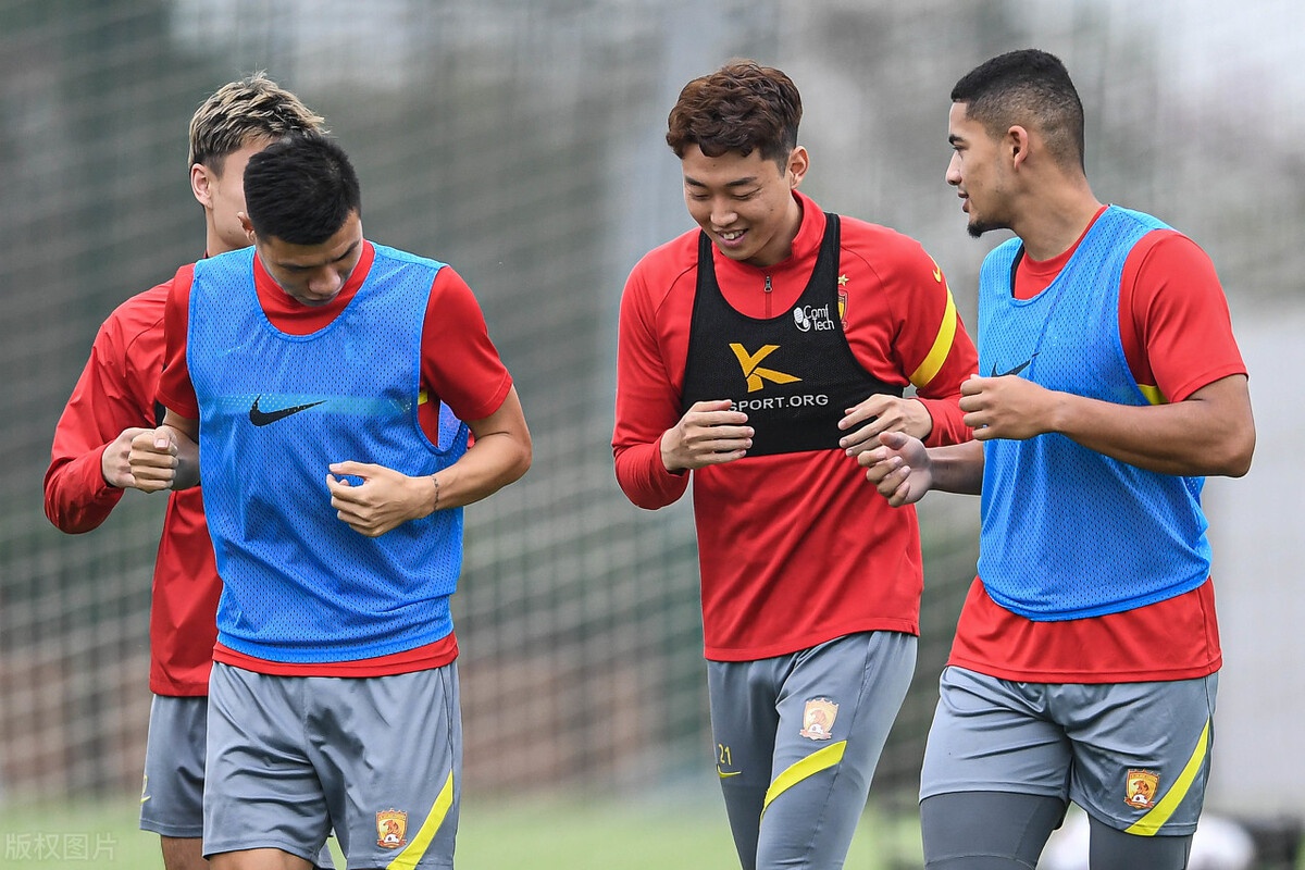 包含中超队员风采依旧,目标冠军一战定胜负的词条 包含中超队员风采依旧,目标冠军一战定胜负的词条